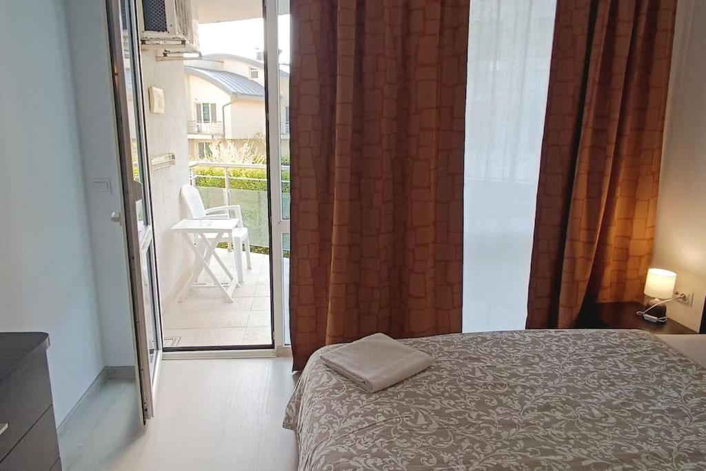 Atlantis Studio Burgas Exterior foto